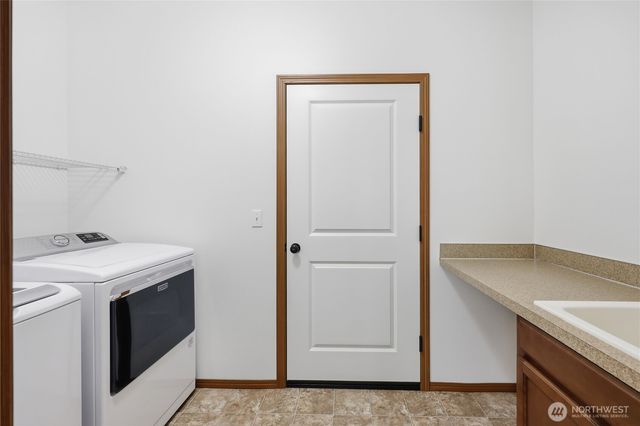 7260 Alpenview Place NW, Seabeck, WA 98380