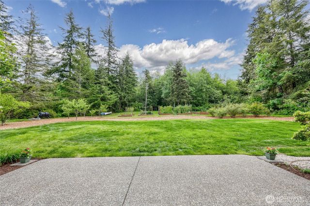 7260 Alpenview Place NW, Seabeck, WA 98380