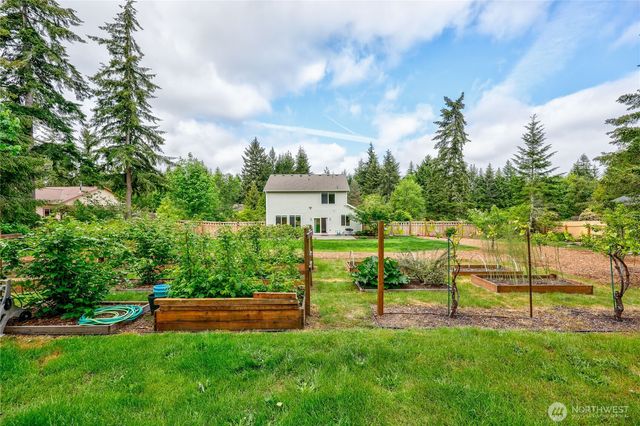 7260 Alpenview Place NW, Seabeck, WA 98380