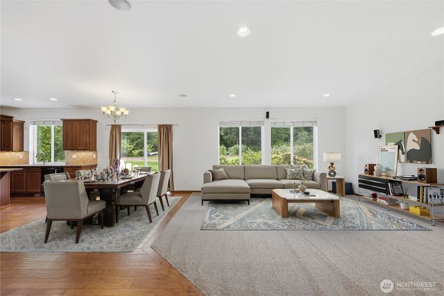 7260 Alpenview Place NW, Seabeck, WA 98380