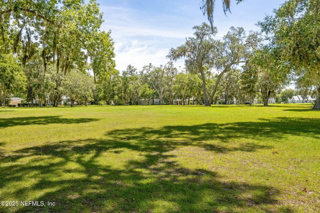 28056 GRANDVIEW Manor, Yulee, FL 32097