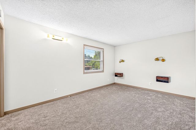 233 Sitka Street, Duluth, MN 55811