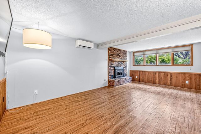 233 Sitka Street, Duluth, MN 55811