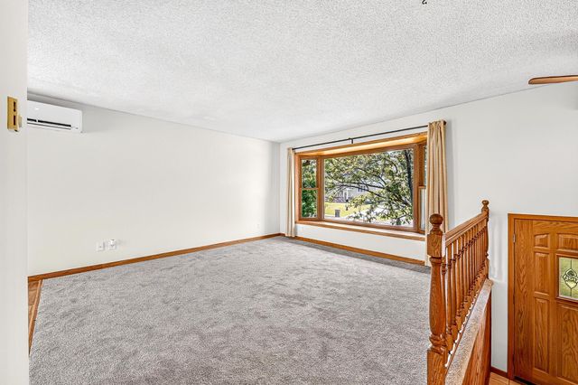 233 Sitka Street, Duluth, MN 55811