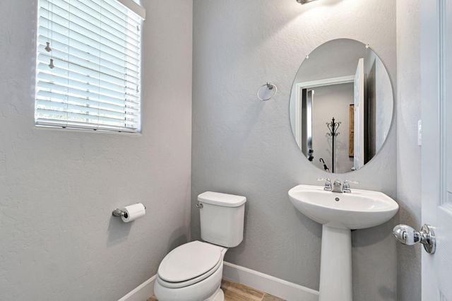 1579 Medellin Lane, Clovis, CA 93619