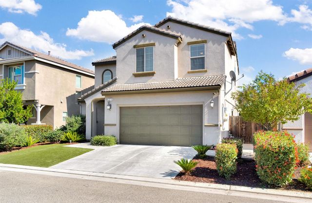 1579 Medellin Lane, Clovis, CA 93619