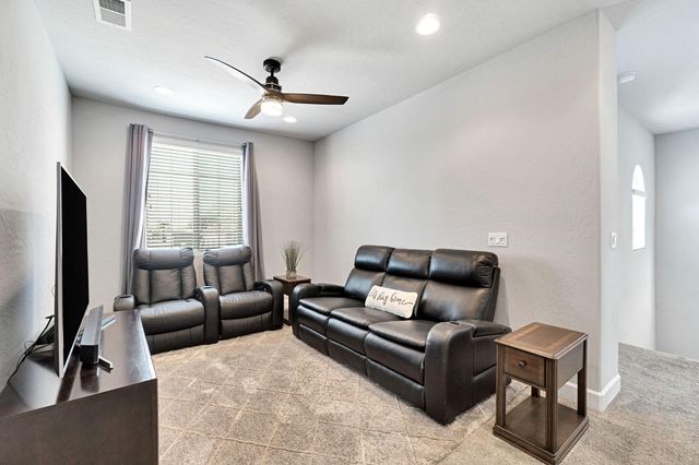1579 Medellin Lane, Clovis, CA 93619