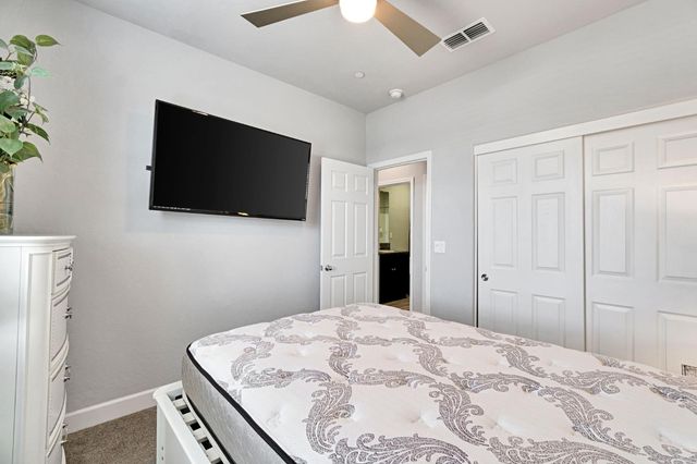 1579 Medellin Lane, Clovis, CA 93619