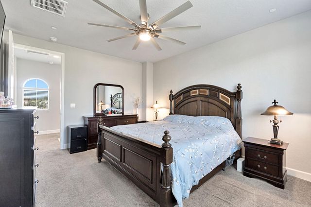 1579 Medellin Lane, Clovis, CA 93619