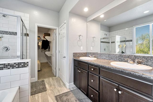 1579 Medellin Lane, Clovis, CA 93619