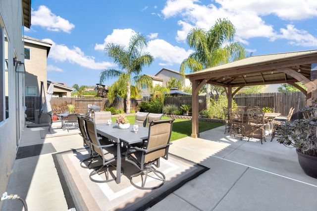 1579 Medellin Lane, Clovis, CA 93619