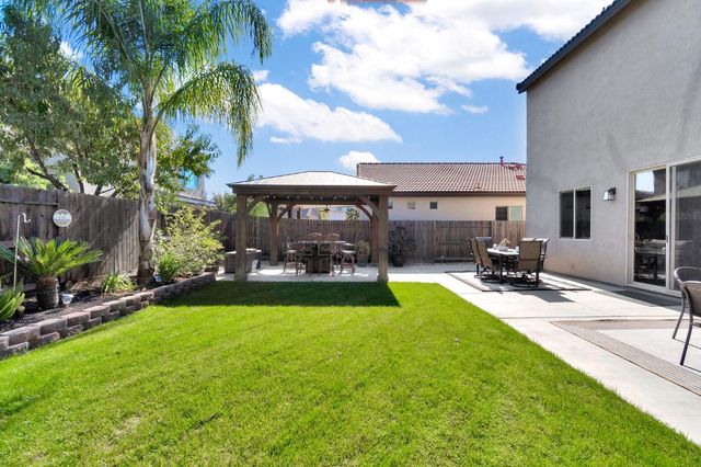 1579 Medellin Lane, Clovis, CA 93619