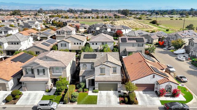 1579 Medellin Lane, Clovis, CA 93619