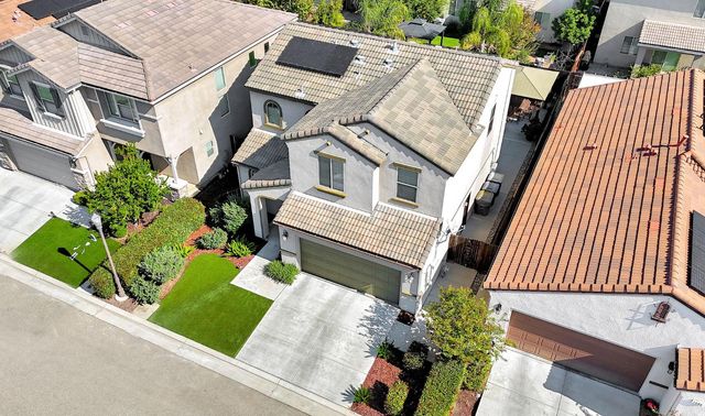 1579 Medellin Lane, Clovis, CA 93619