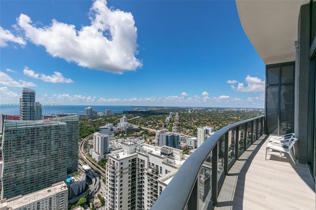 55 SW 9th St PH4603, Miami, FL 33130