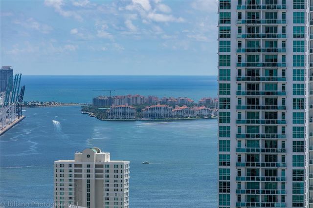 55 SW 9th St PH4603, Miami, FL 33130