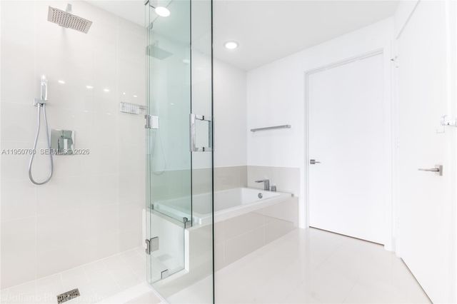 55 SW 9th St PH4603, Miami, FL 33130