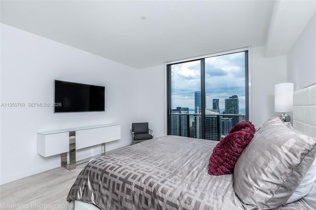 55 SW 9th St PH4603, Miami, FL 33130