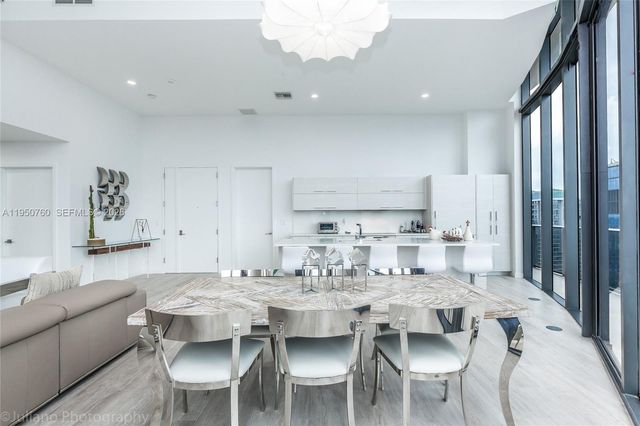 55 SW 9th St PH4603, Miami, FL 33130