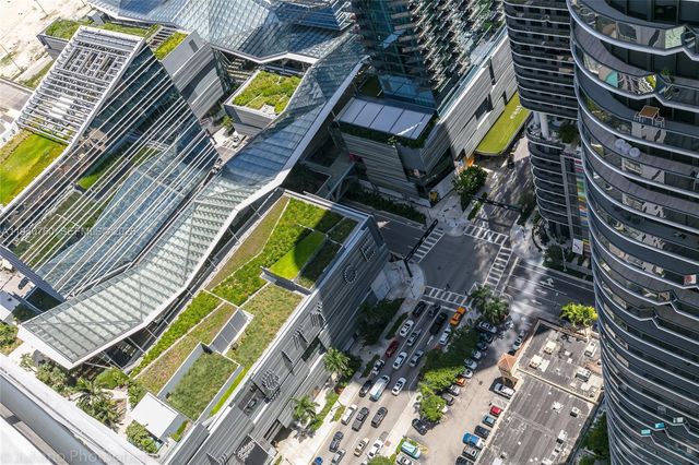 55 SW 9th St PH4603, Miami, FL 33130