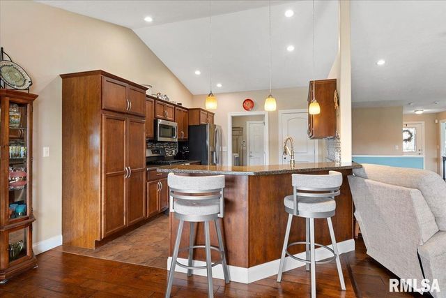 4090 Highbury Drive, Springfield, IL 62711