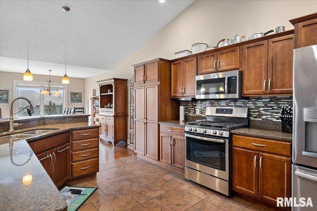 4090 Highbury Drive, Springfield, IL 62711