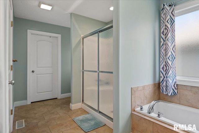 4090 Highbury Drive, Springfield, IL 62711