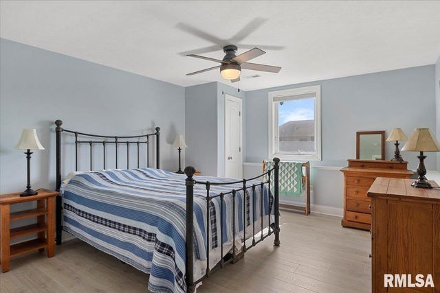 4090 Highbury Drive, Springfield, IL 62711