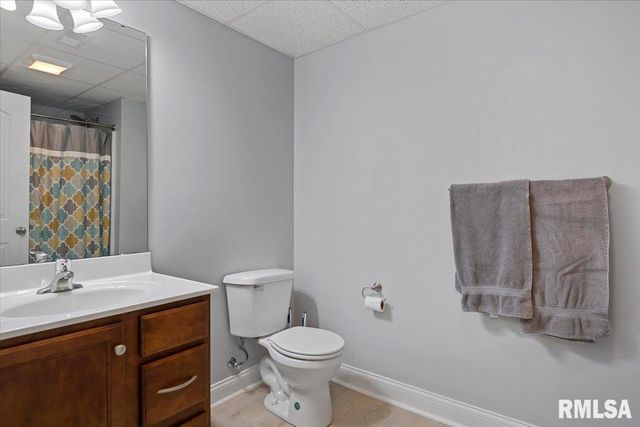 4090 Highbury Drive, Springfield, IL 62711