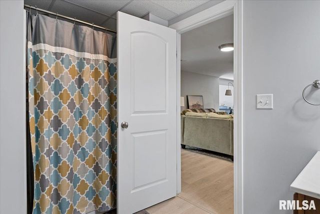 4090 Highbury Drive, Springfield, IL 62711