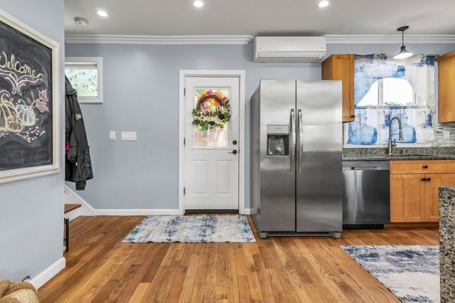 19 Baby Beach Rd, Groton, MA 01450