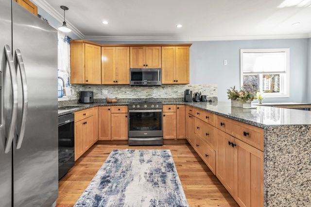 19 Baby Beach Rd, Groton, MA 01450