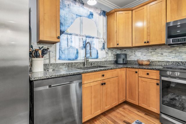 19 Baby Beach Rd, Groton, MA 01450