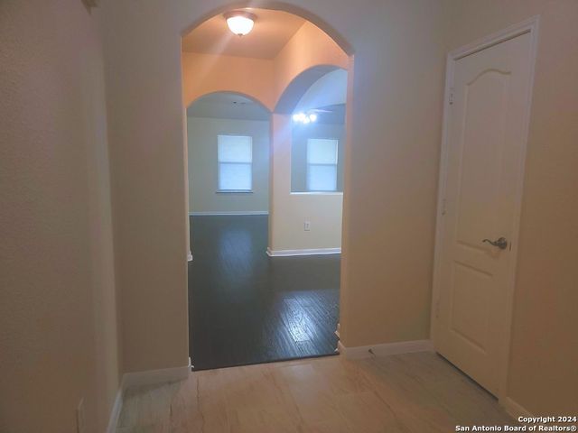 12610 COURSE VIEW DR, San Antonio, TX 78221