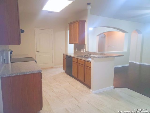 12610 COURSE VIEW DR, San Antonio, TX 78221