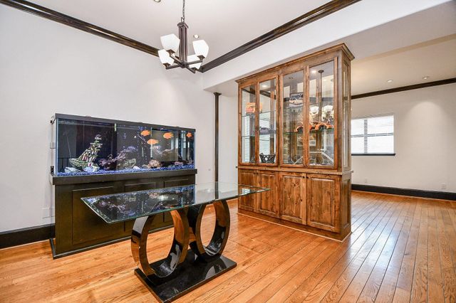 4119 Allen St, Houston, TX 77007