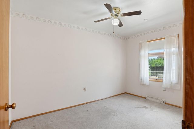 2571 Kate Street, Waterloo, IA 50701