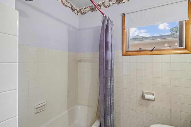 2571 Kate Street, Waterloo, IA 50701