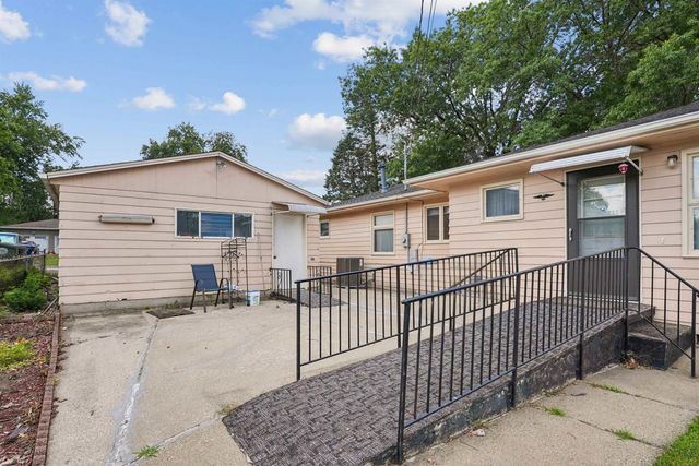 2571 Kate Street, Waterloo, IA 50701