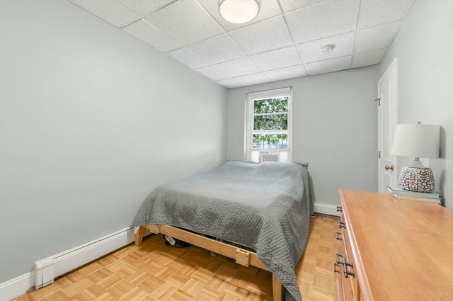 105 W Fourth St 4A, Boston, MA 02127