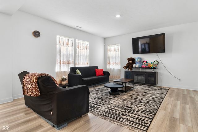 2766 Linwood Avenue, Greenwood, IN 46143