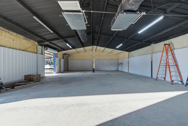 6109 Tin Top Highway, Granbury, TX 76048