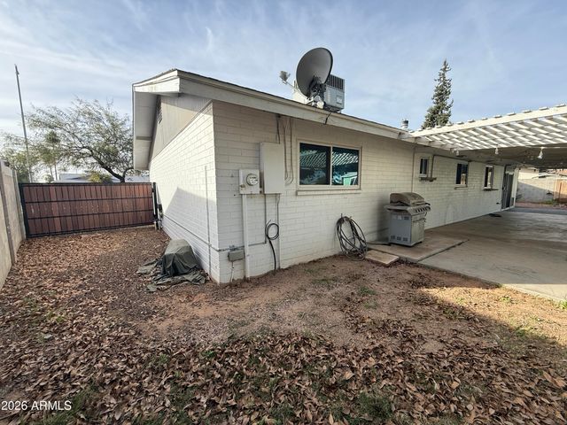 2214 E CONTESSA Circle, Mesa, AZ 85213