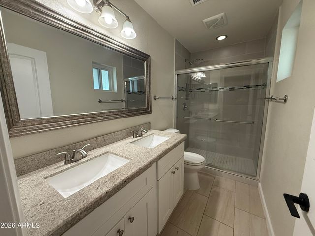 2214 E CONTESSA Circle, Mesa, AZ 85213