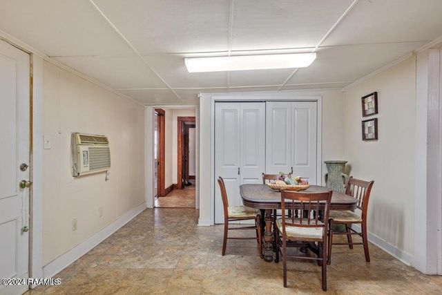 313 S Market Street, Opelousas, LA 70570