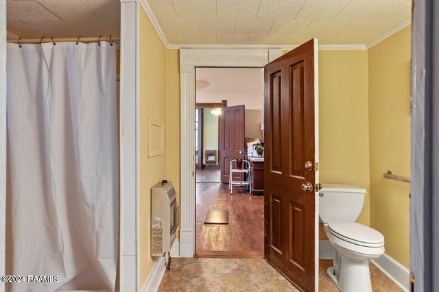 313 S Market Street, Opelousas, LA 70570