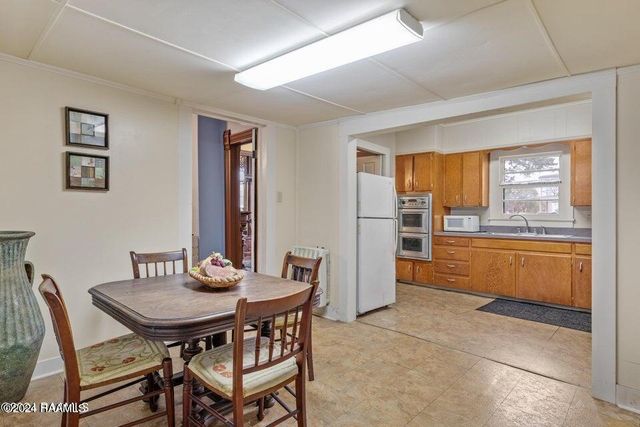 313 S Market Street, Opelousas, LA 70570