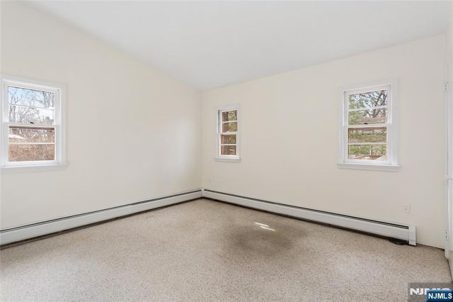 6 Partridge Trail, Kinnelon Borough, NJ 07405