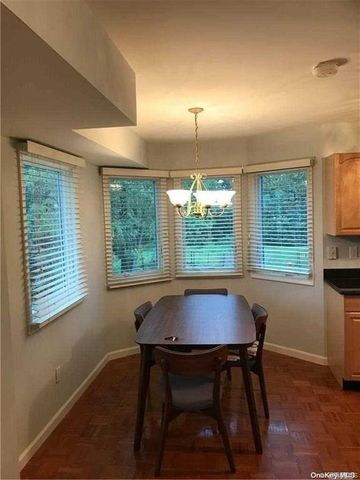 59 Sintsink Drive W B, Port Washington, NY 11050