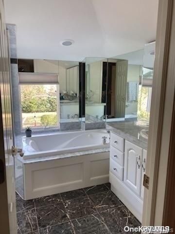 59 Sintsink Drive W B, Port Washington, NY 11050